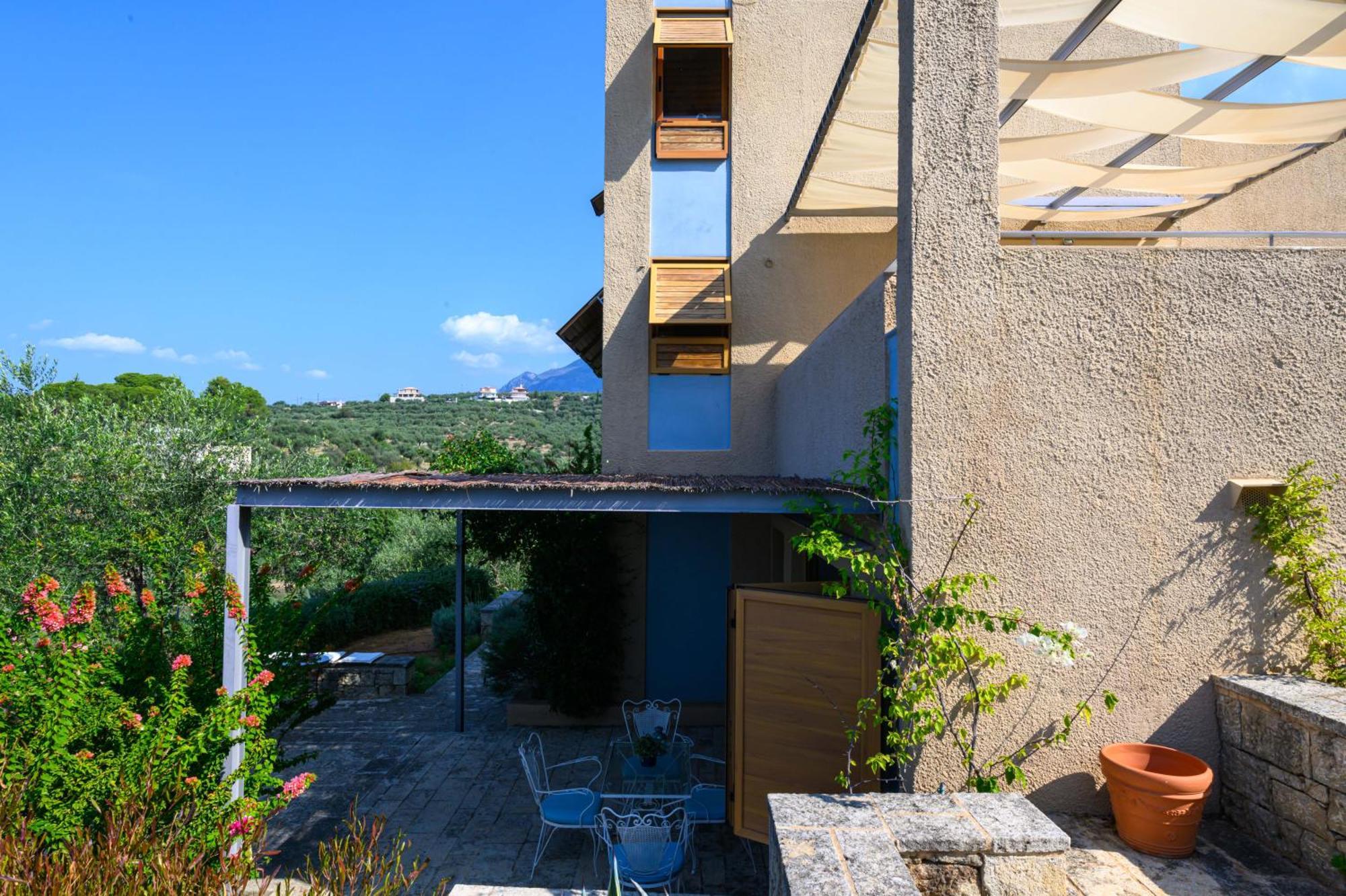 Mani Tower Villa Akrogiali Exterior photo